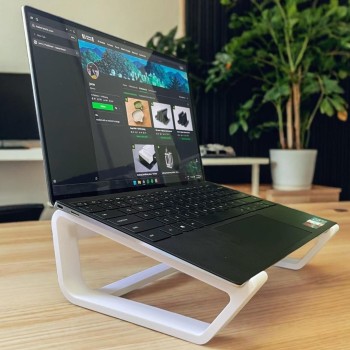 Sleek Laptop Riser – Stand Laptop Ergonomis Minimalis Bahan PLA Print 3D